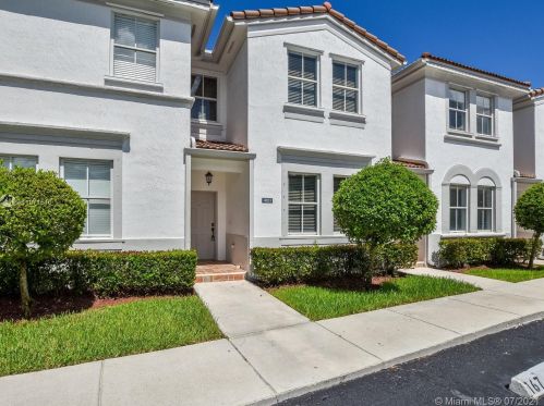 4125 157th Ave, Hollywood, FL 33027-4830