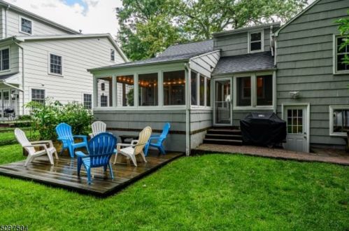 152 Paterson Rd, Fanwood NJ  07023-1012 exterior