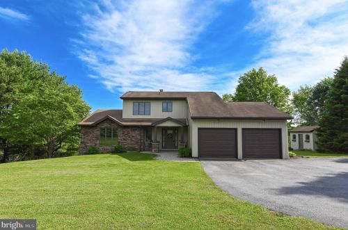455 Little Conestoga Rd, Downingtown, PA 19335-1829