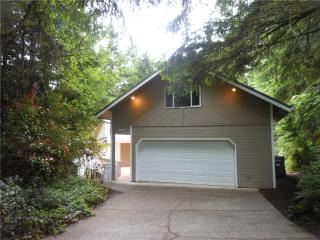 6730 Beatty Ct, Olympia, WA 98512-2011