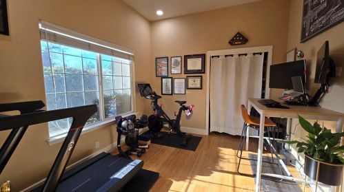 2 Burney Dr, Chico CA  95928-3805 exterior