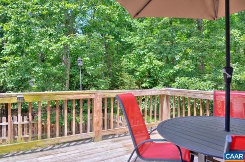 34 Marwood Dr, Bybee VA  22963-2814 exterior