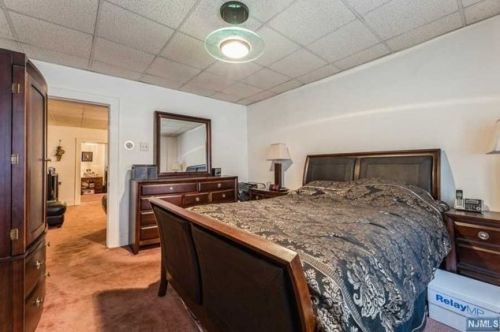 886 Broadway, Bayonne NJ  07002-3033 exterior