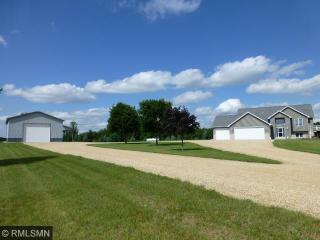 692 207th Ave, Somerset, WI 54025-7249