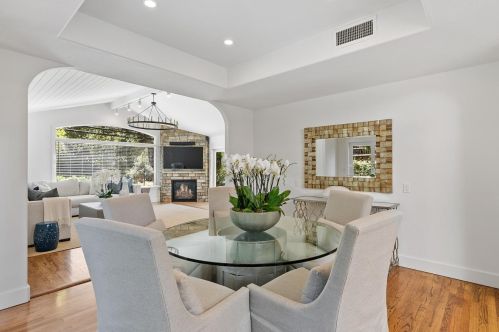 18931 Fernbrook Ct, Saratoga CA  95070-3424 exterior