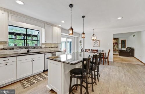 813 Marlboro Spring Rd, Kennett Sq PA  19348-1313 exterior