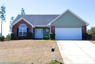 129 Blue Water Dr, Raeford, NC 28376-5446