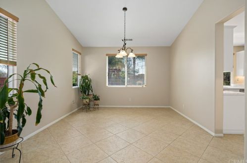 39601 Parkview Dr, Temecula CA  92591-7229 exterior