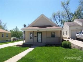 5009 Pacific St, Omaha, NE 68106-1929