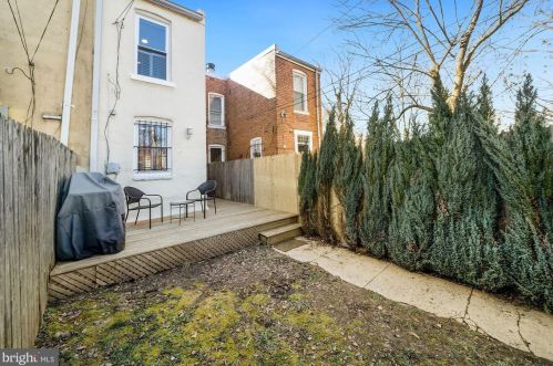 253 Warren St, Washington, DC 20002-6429