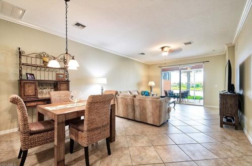 14346 Manchester Dr, Naples FL  34114-8626 exterior