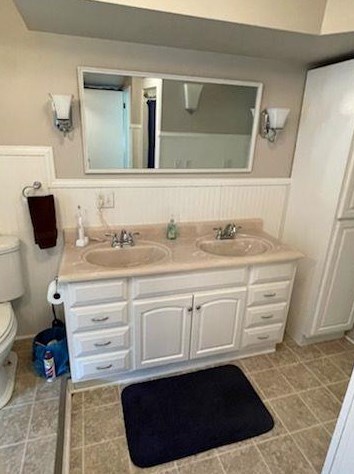 135 Greystone Dr, Fairfax OH  45133-1537 exterior