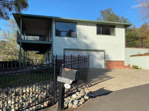 19 Serra Monte Dr, Oroville CA  95966-9248 exterior