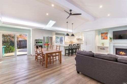 3549 Fieldcrest Ct, Santa Rosa, CA 95404-1514