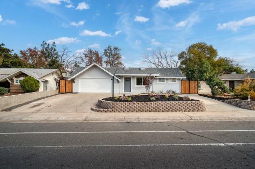 7142 Carriage Dr, Citrus Heights, CA 95621-3716