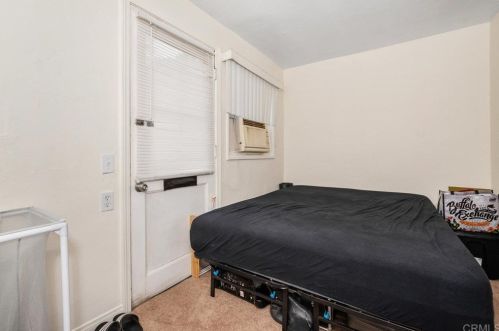 7231 Blackton Dr, La Mesa CA 91941-7560 exterior