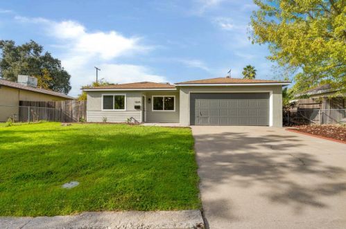 8225 Zenith Dr, Citrus Heights CA  95621-0151 exterior