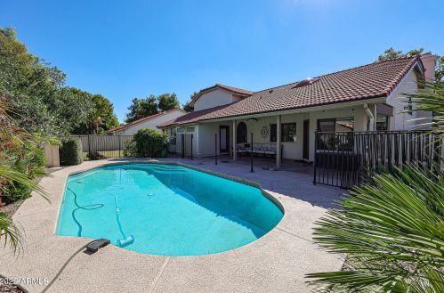 1712 Tulsa St, Chandler AZ  85225-8228 exterior