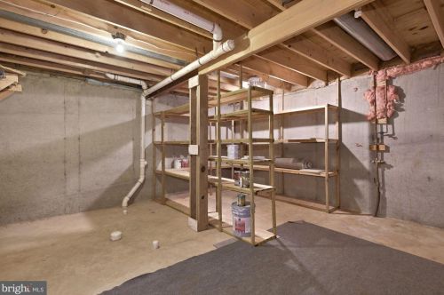 514 Jennifer Ct, Leesburg VA 20176-4910 exterior