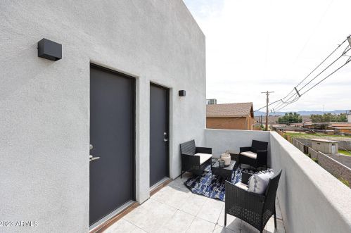 1708 5th St, Phoenix AZ  85004-2846 exterior