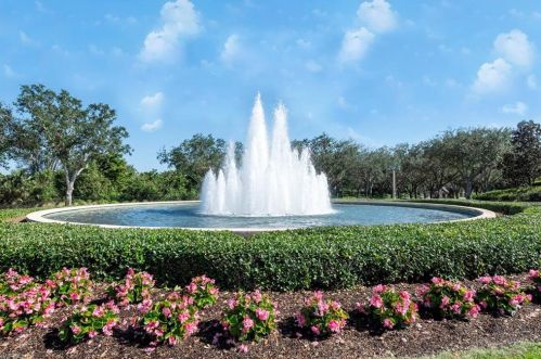 1540 Clermont Dr, Naples FL  34109-0300 exterior