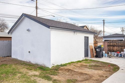 44502 Date Ave, Lancaster CA 93534-3515 exterior