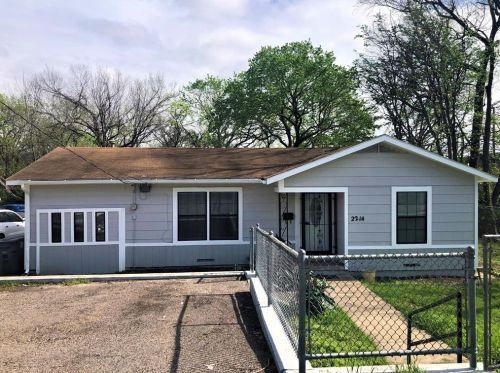 2214 Ann Arbor Ave, Dallas, TX 75216-6461