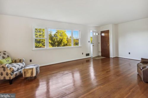 13100 Furnace Mountain Rd, Lovettsville VA  20180-2418 exterior