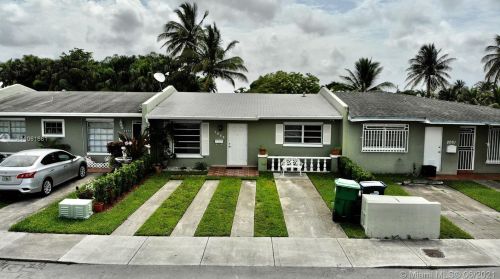 2059 100th Ct, Miami, FL 33165-7409