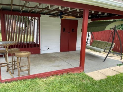 338 Center St, Bridgeville PA  15017-2434 exterior