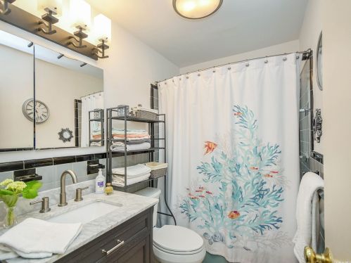 75 Willow St, Floral Park NY  11001-3401 exterior