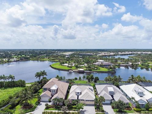 5158 Andros Dr, Naples FL  34113-8161 exterior