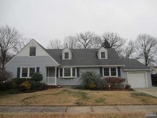 12 Winifred Dr, Paterson, NJ 07512-1111