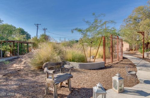 7125 Paradise Dr, Scottsdale AZ 85254-4735 exterior