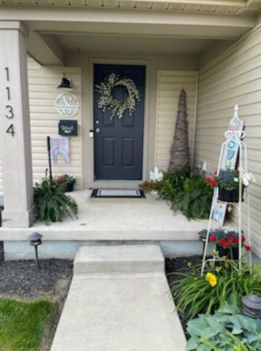 1134 Dorset Dr, London, OH 43140-8418
