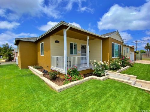 3152 168th St, Torrance, CA 90504-1748