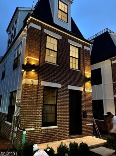11-A Washington St, Montclair NJ  07042-4521 exterior