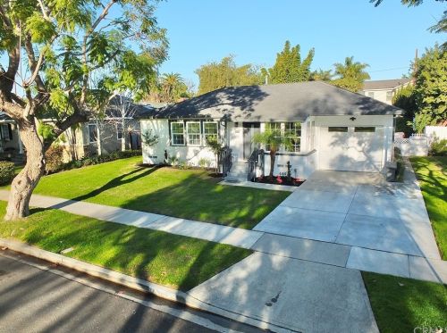 5641 Los Santos Dr, Long Beach, CA 90815-3107