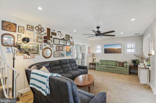 8 Clinton Ave, Camden NJ  08109-2007 exterior