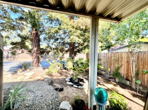 6938 Hidden Brook Ln, Citrus Heights CA  95621-8373 exterior