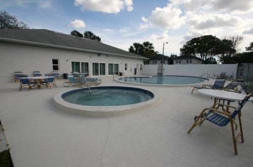 10800 Us Highway 19, Pinellas Park FL  33782-3402 exterior