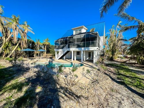 9027 Mockingbird Dr, Sanibel FL  33957-3609 exterior