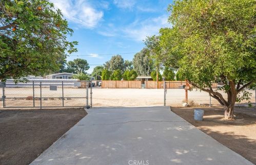 19841 Grand Ave, Lake Elsinore CA  92530-6432 exterior