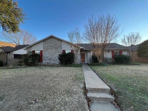 860 Harvest Glen Dr, Plano, TX 75023-6824
