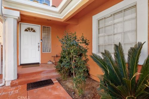 25724 Emerson Ln, Santa Clarita, CA 91381-1203
