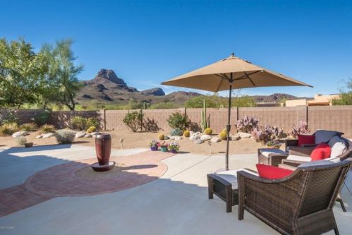 8205 Sombrero Point Dr, Tucson, AZ 85743-7400