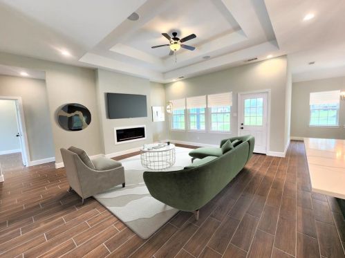 216 Forest Park Dr, West Columbia, TX 77486-9615