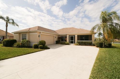 1316 Caloosa Lake Ct, Ruskin, FL 33573-4868