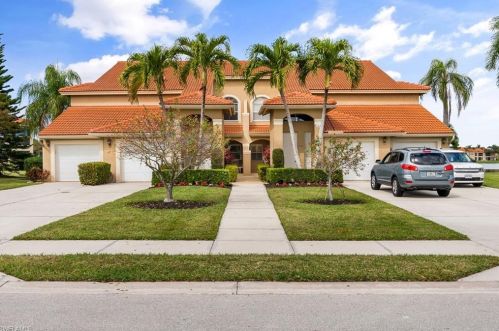6416 Huntington Lakes Cir, Naples, FL 34119-7917