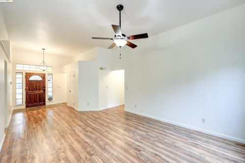 1861 Concannon Dr, Oakley CA  94561-3018 exterior